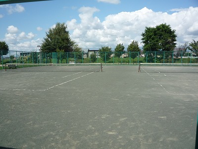 東部中央公園　テニス場